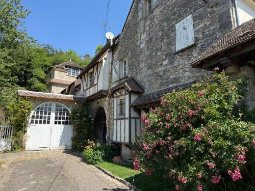 Le Manoir de la Seine proche Giverny — hotel in Bennecourt