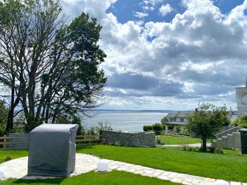 Villa Jenny Ferienappartement 1 mit Meerblick — 4-Star Luxury Hotel in Sassnitz, Germany