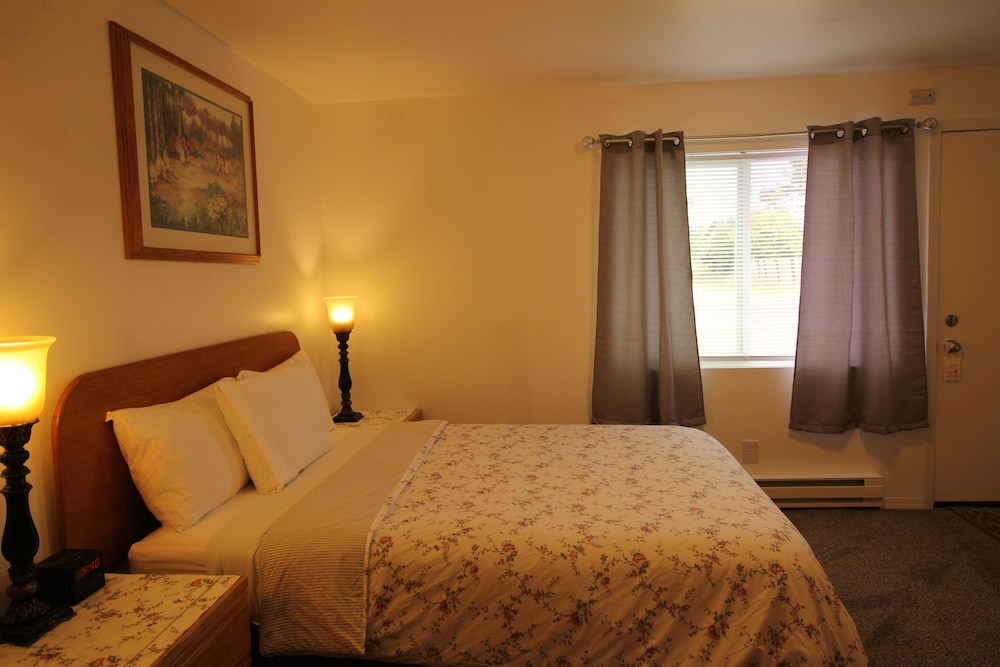 Mariner's Cove Inn - photo 50