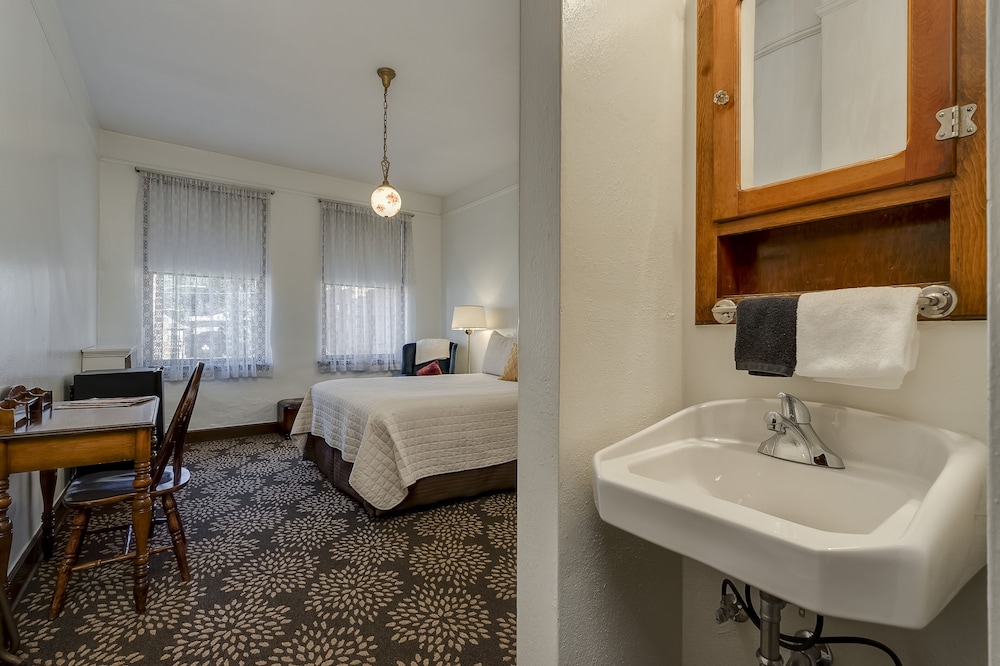 Ryan Hotel - photo 16