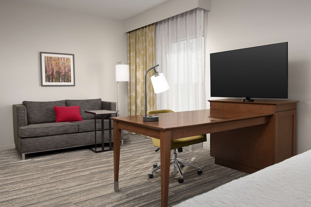 Hampton Inn & Suites Orangeburg - photo 3