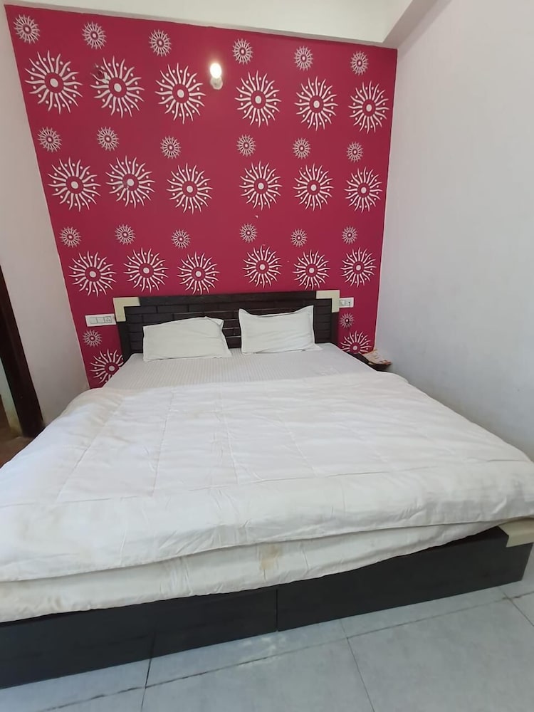 Hotel Imperial Fort in Aligarh, India