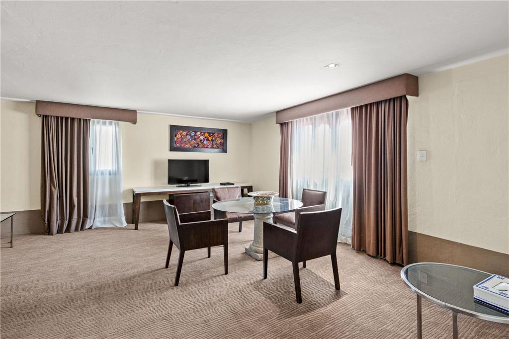Governor Suite