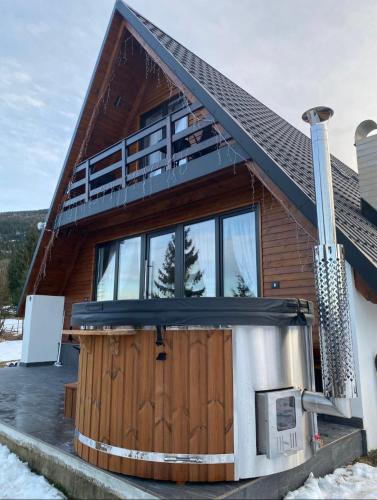 Cabana Carpatina in Borsa, Romania