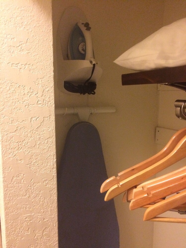 Hollywood Beach Resort Studio With 2 Double Beds - photo 7