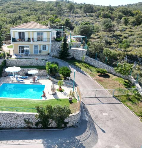 Villa Claudia — 4-Star Luxury Hotel in None, Greece