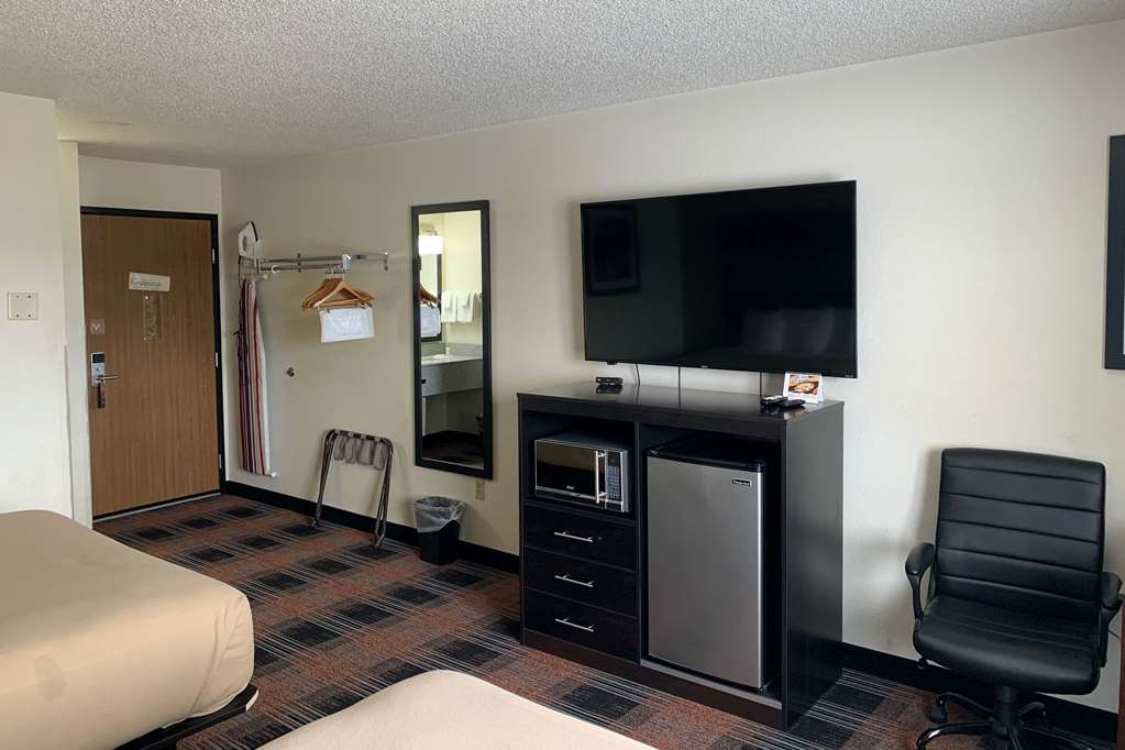 Baymont by Wyndham Waupun - photo 8