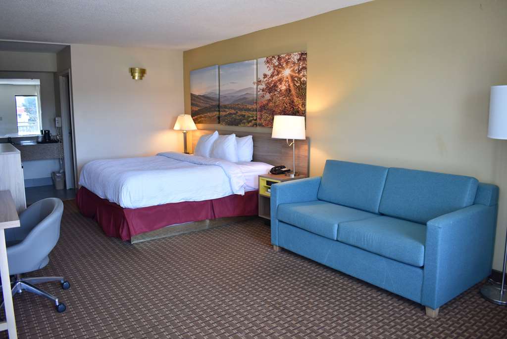 Days Inn by Wyndham Reidsville - photo 18