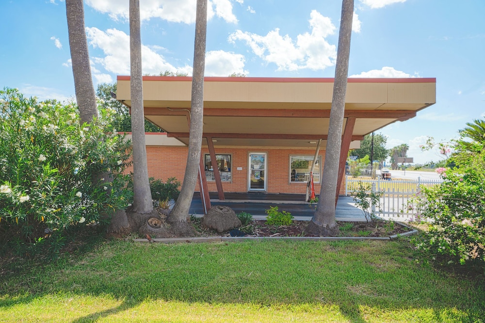 Vali Ho Motel By OYO Weslaco Mercedes - photo 73