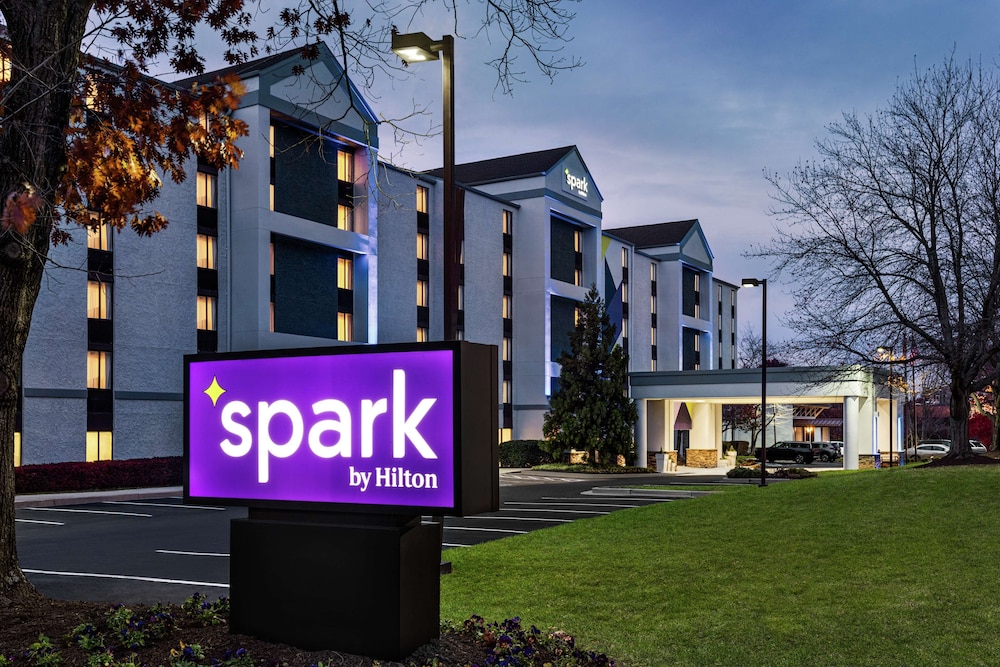 Spark by Hilton Germantown Washington DC North - photo 39
