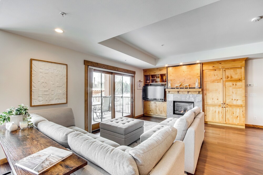 Suncadia Resort Condo with Seasonal Pool Access - featured photo