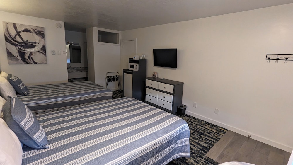 Travelodge by Wyndham Salina - photo 14