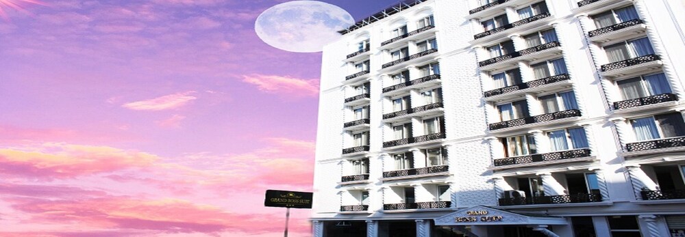 Grand Boss Suit Hotel in Mersin, Turkey
