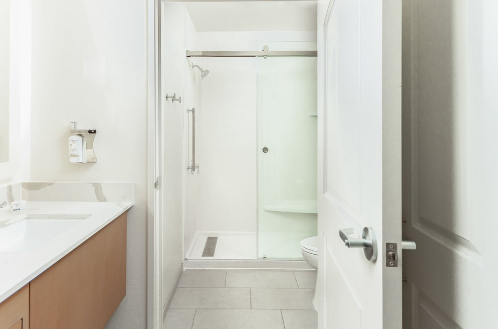 Staybridge Suites San Bernardino Loma Linda by IHG - photo 38
