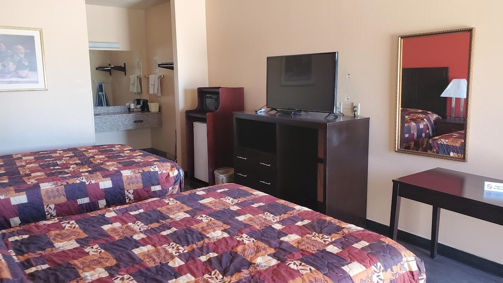 La Bonita Inn And Suites - photo 6