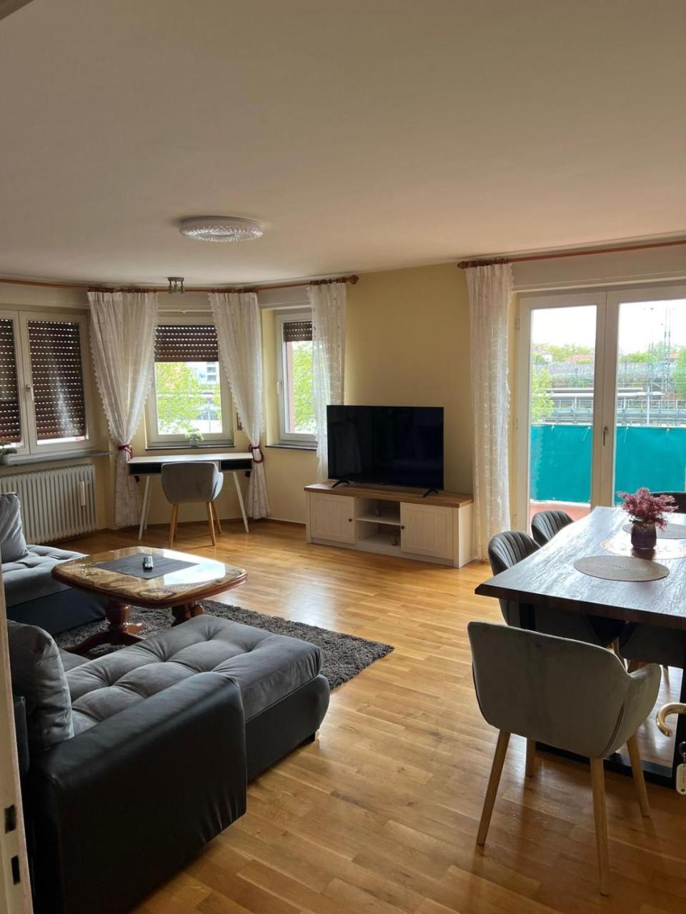 Albert Schulte Park Apartment Worms — 4-Star Luxury Hotel in Worms, Germany