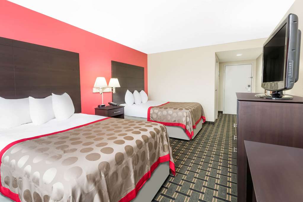 Ramada by Wyndham Vandalia - photo 13