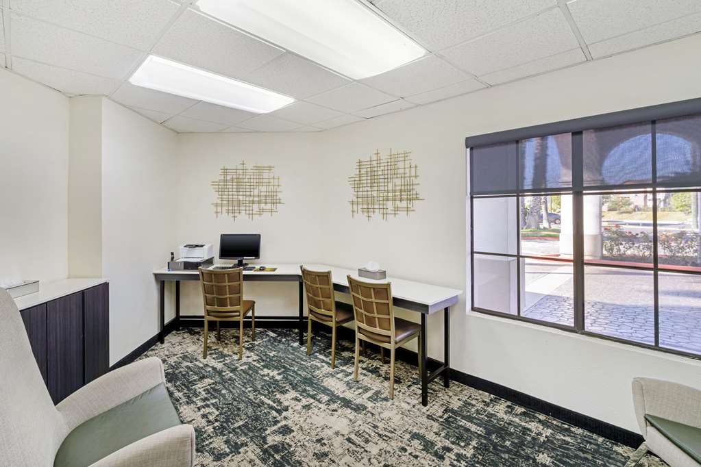 Best Western Posada Royale Hotel & Suites - photo 10
