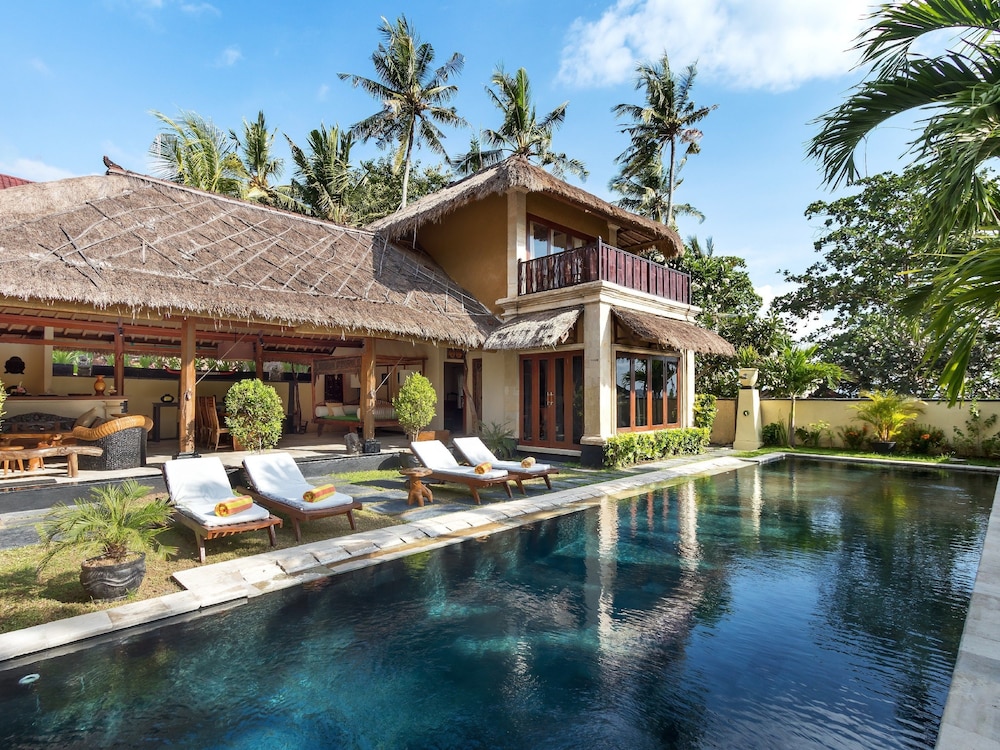 Casa Martina — 4-Star Luxury Hotel in Bali, Indonesia