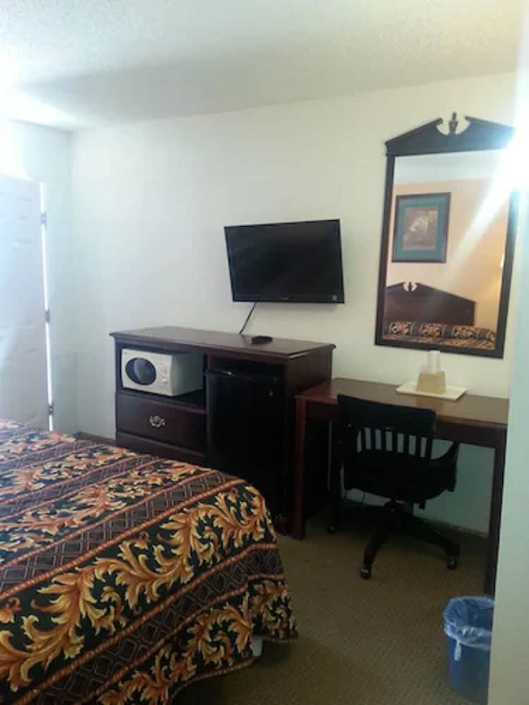 Budget Inn Fort Stockton - photo 11