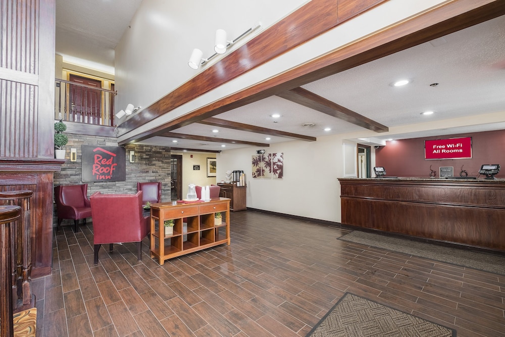 Red Roof Inn & Suites Stafford VA - photo 7