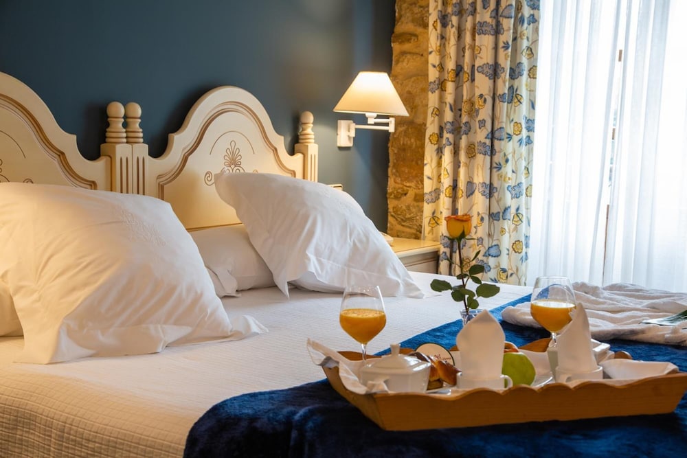 Palacio de la Viñona — 4-Star Luxury Hotel in Oviedo, Spain