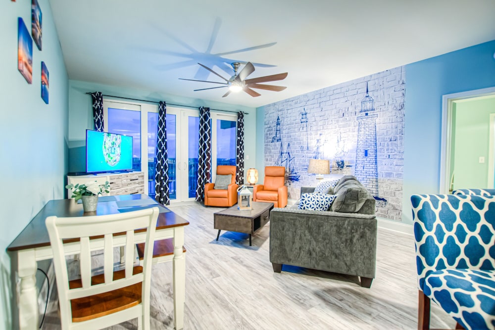 Laketown Wharf Resort by Aneliya's Rentals - photo 476