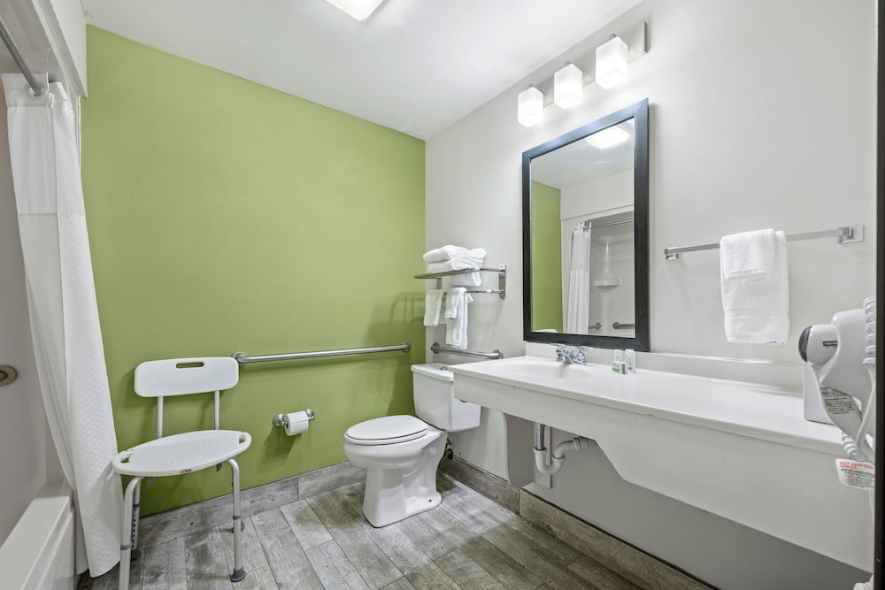 Baymont by Wyndham Fort Collins - photo 14
