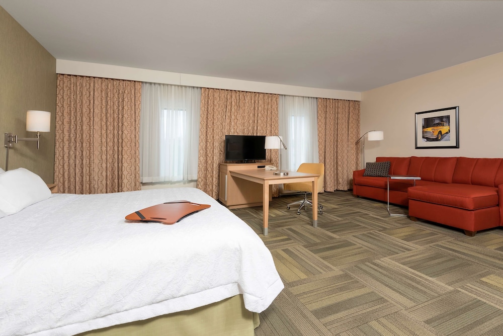 Hampton Inn Kalamazoo - photo 6