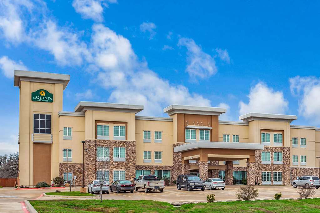 La Quinta Inn & Suites by Wyndham Luling - photo 2