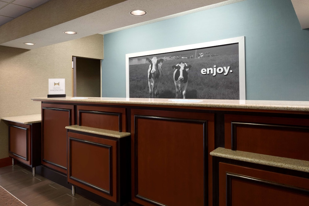 Hampton Inn Battle Creek - photo 3
