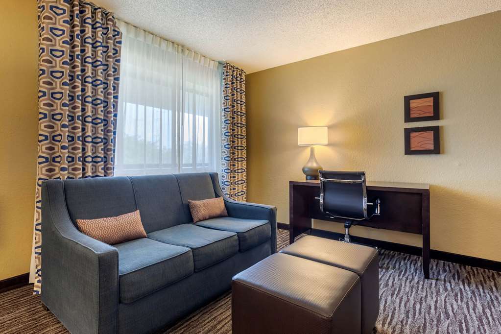 Suburban Studios Arlington Heights Elk Grove - photo 14