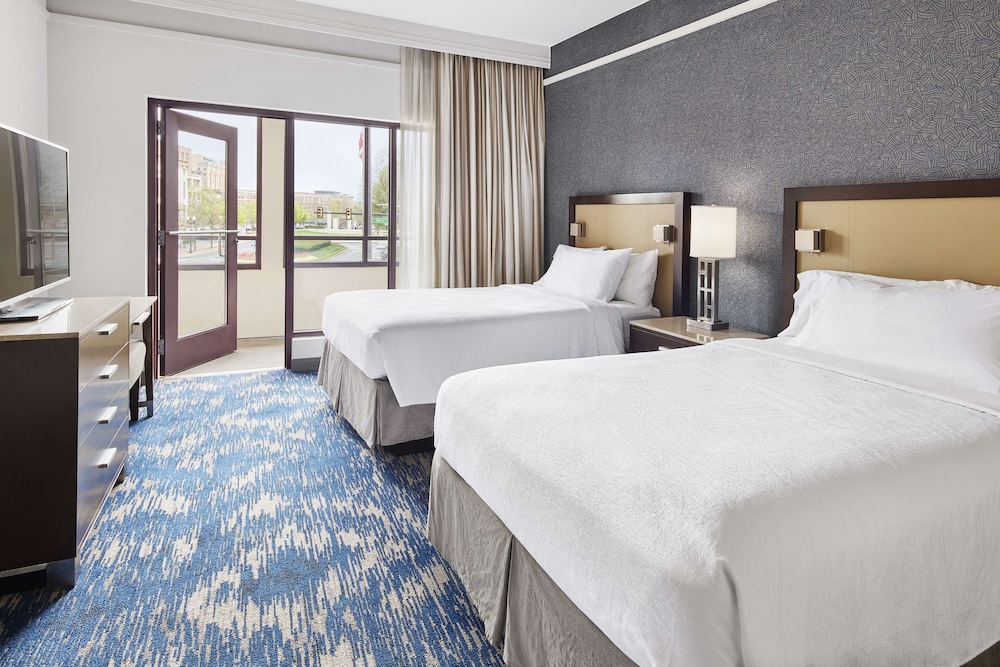 Embassy Suites by Hilton Alexandria Old Town - photo 14