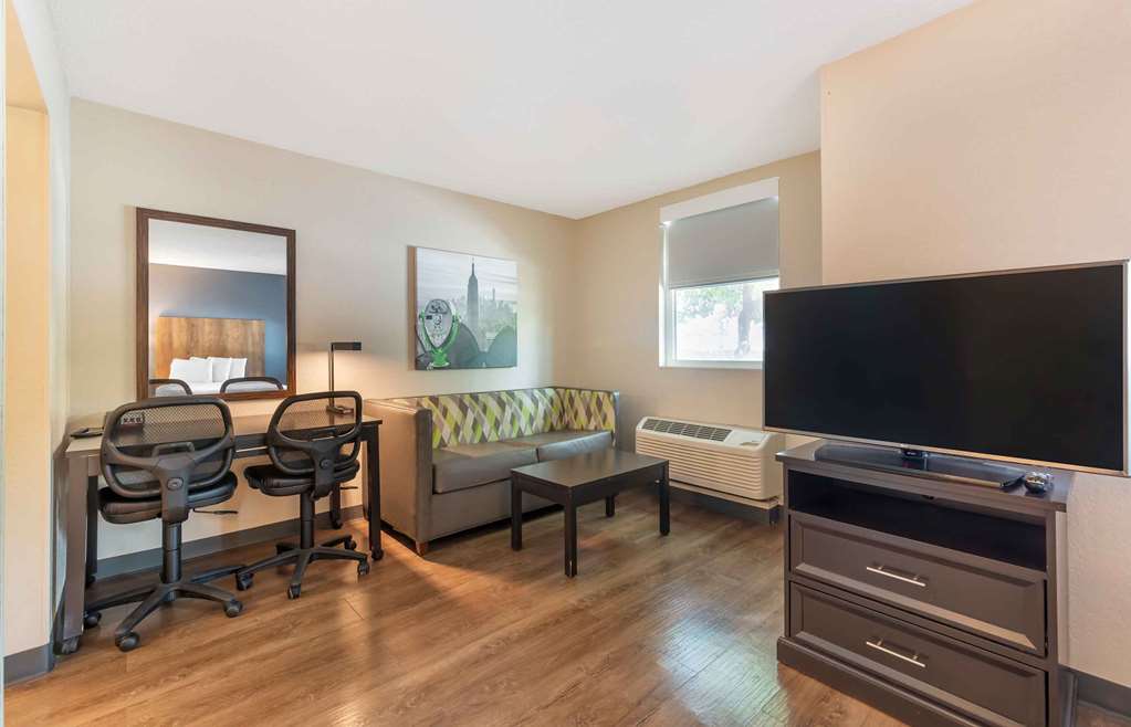 Extended Stay America Premier Suites Miami Airport Doral 25th Street - photo 8
