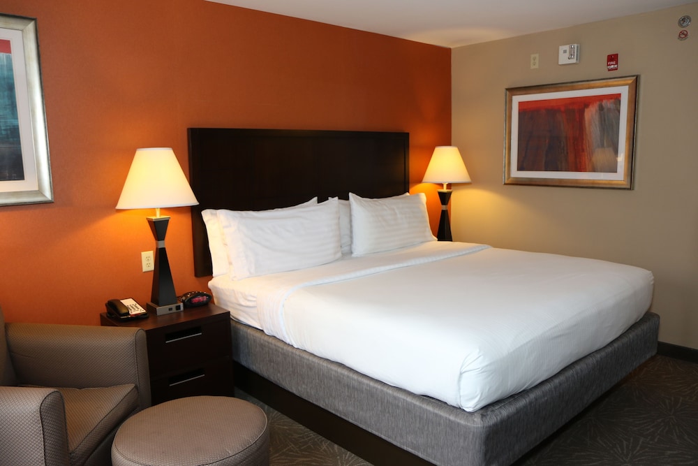 Holiday Inn Express Pittsburgh East Mall Area by IHG - photo 7