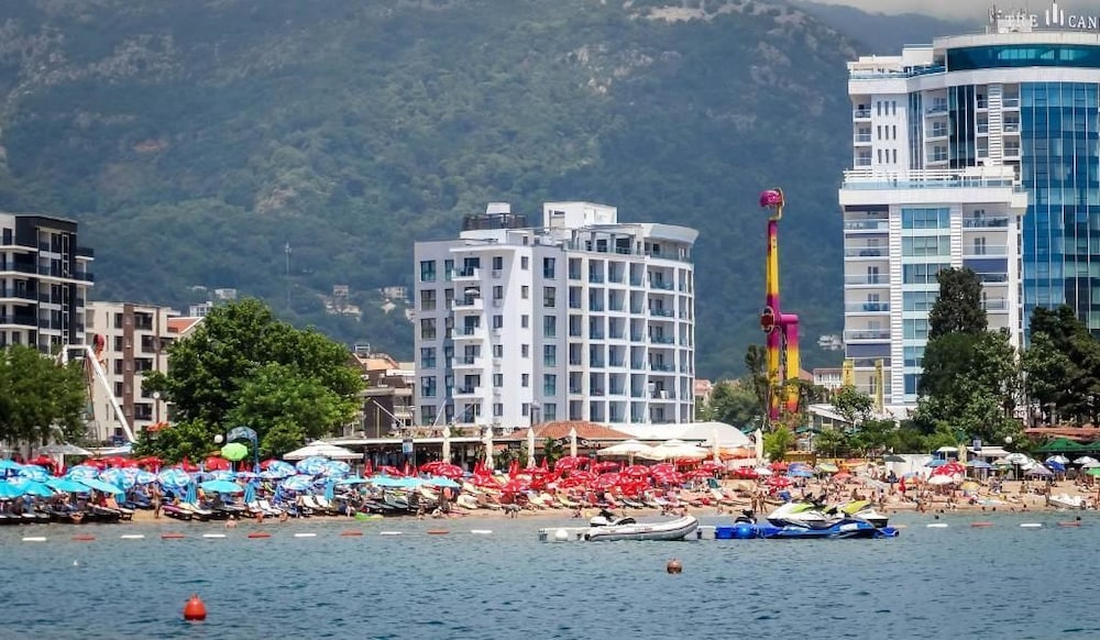 Luxury Budva Center Apartments — 4-Star Luxury Hotel in Budva, Montenegro