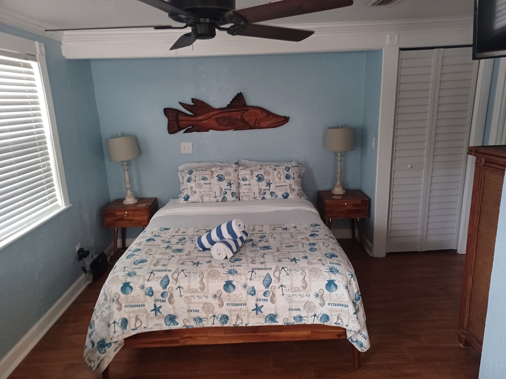 Pirate's Pointe Resort - photo 46