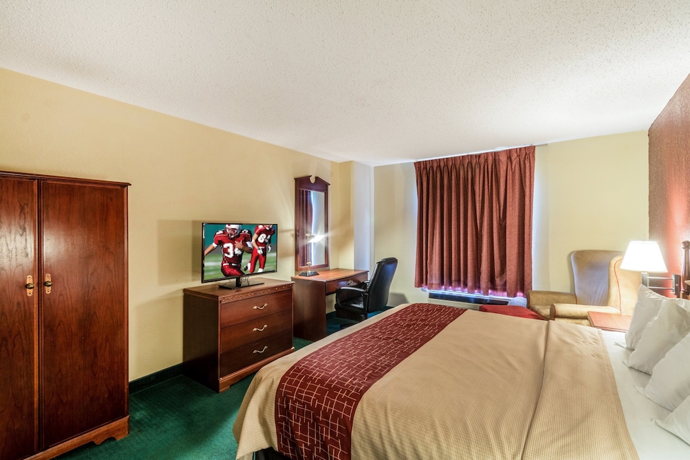 Red Roof Inn Morehead - photo 16