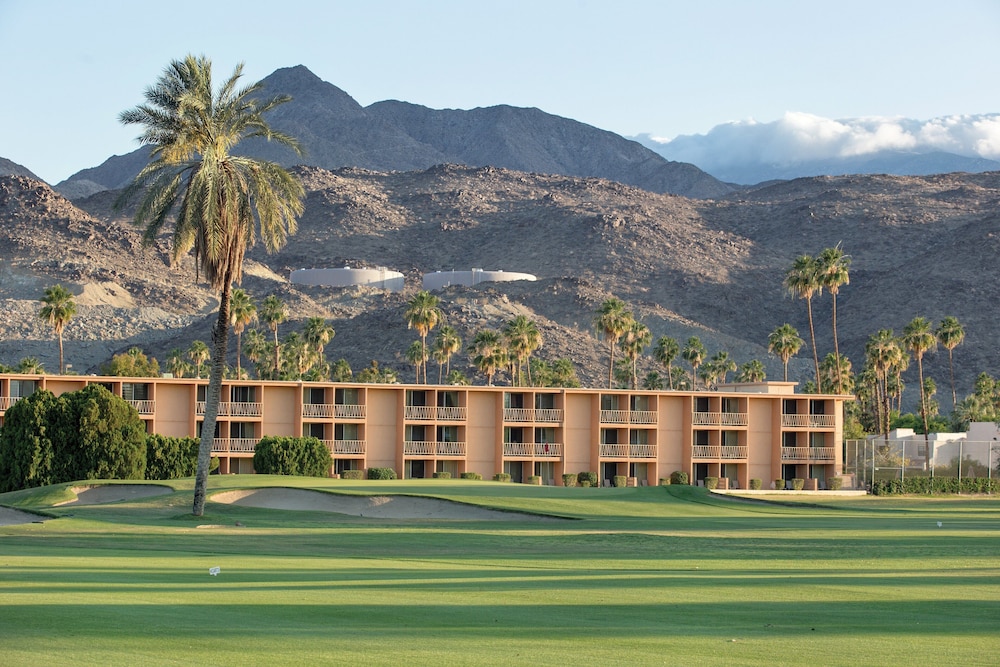 WorldMark Palm Springs Plaza Resort and Spa - photo 2