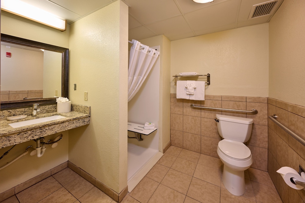 AmericInn by Wyndham Hailey Sun Valley - photo 17