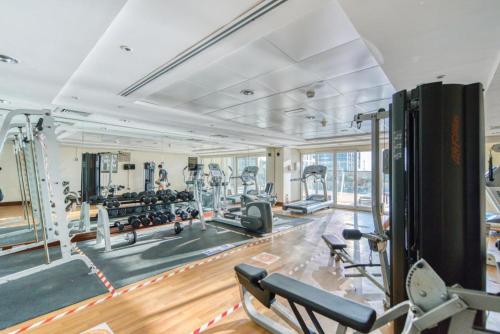 White Sage Luxurious Studio in JLT With City Skyline View — 4-Star Luxury Hotel in Dubai, United Arab Emirates