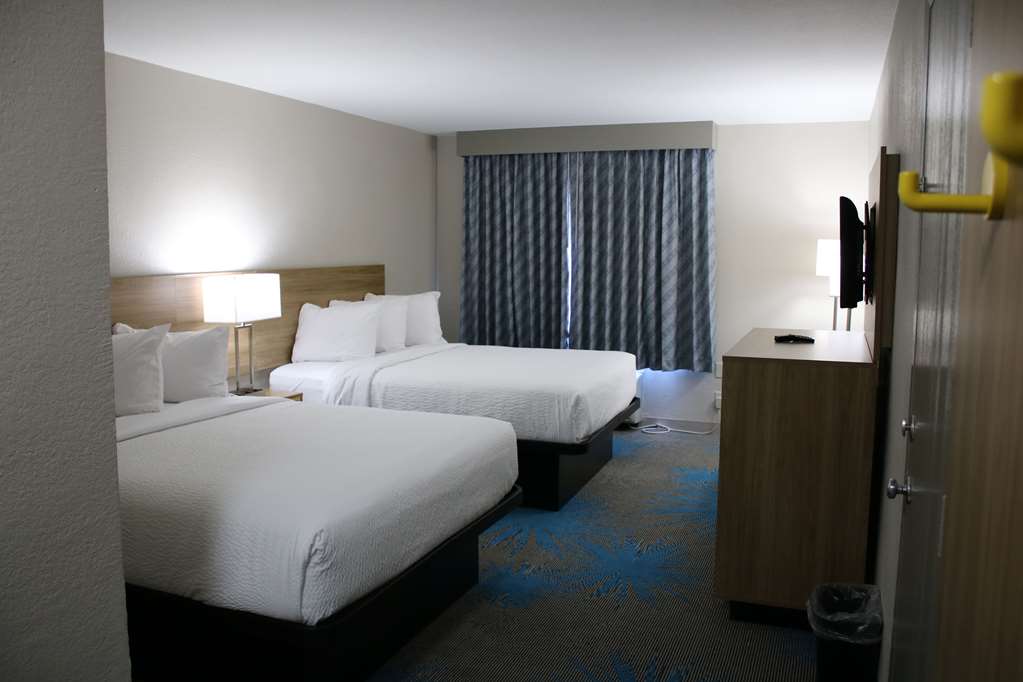 Days Inn by Wyndham Waco University Area - photo 21