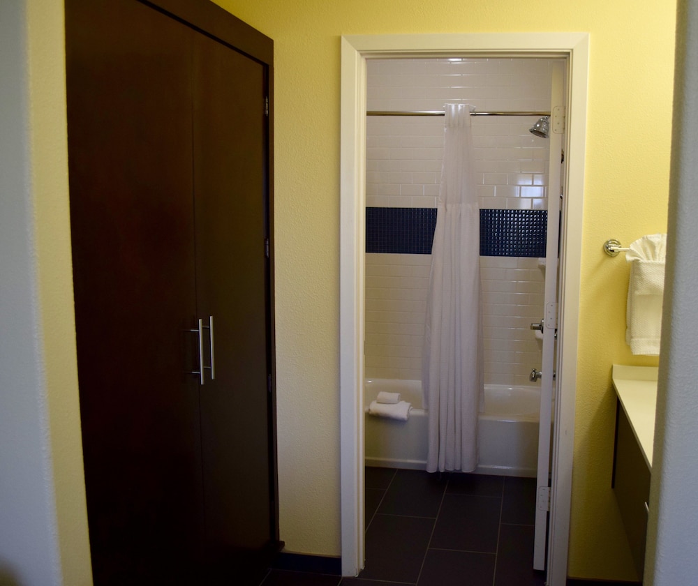 Staybridge Suites Houston Stafford Sugar Land by IHG - photo 15