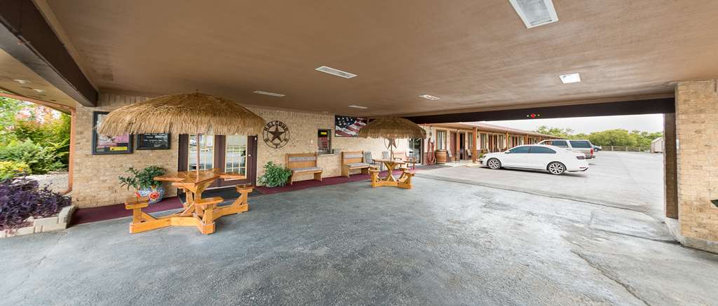 Americas Best Value Inn The Legends Inn - photo 18