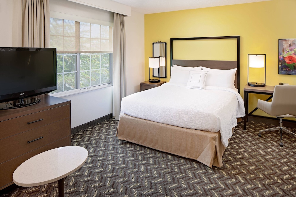 Residence Inn by Marriott Tysons - photo 9