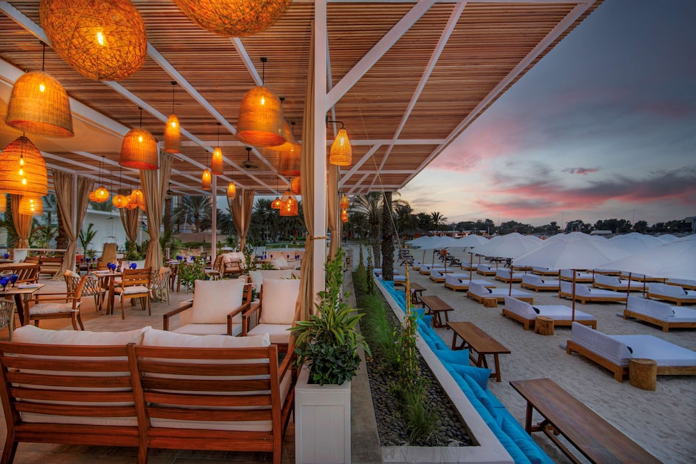 מזון ומשקאות