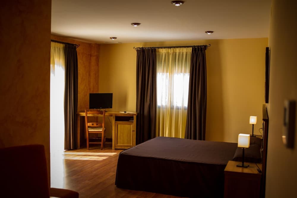 El Nacimiento - carbon neutral hotel in Deifontes