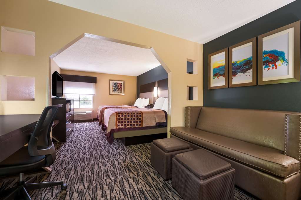 Best Western Bradbury Inn & Suites - photo 6