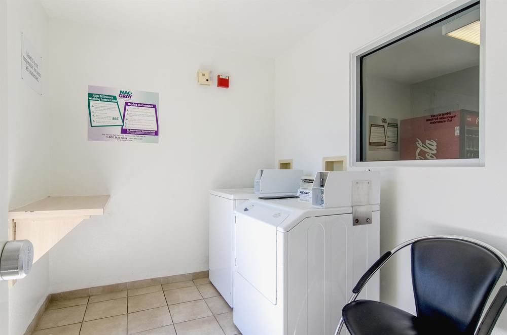 Motel 6 Centralia - photo 4