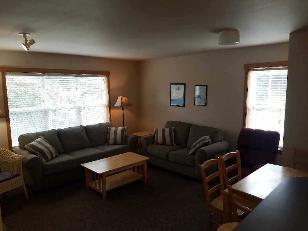 Sea Breeze Court - photo 23
